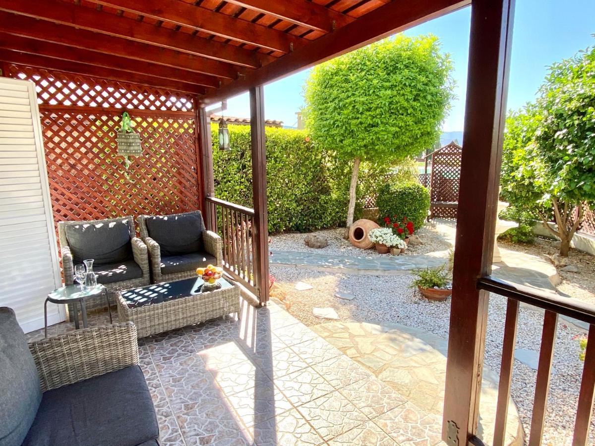 Villa Alicia With Priv Pool, Beautiful Garden And Shady Veranda- 5 Min To The Beach Péja Eksteriør bilde