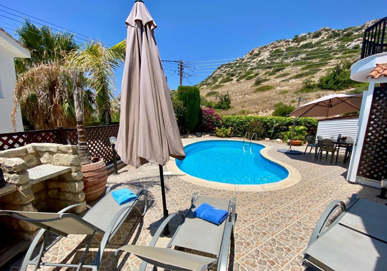 Villa Alicia With Priv Pool, Beautiful Garden And Shady Veranda- 5 Min To The Beach Péja Eksteriør bilde