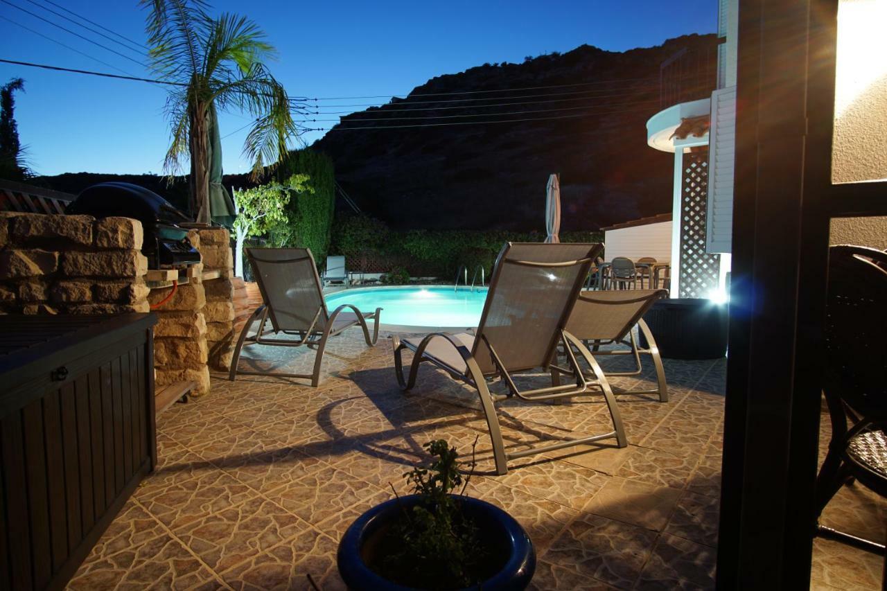 Villa Alicia With Priv Pool, Beautiful Garden And Shady Veranda- 5 Min To The Beach Péja Eksteriør bilde