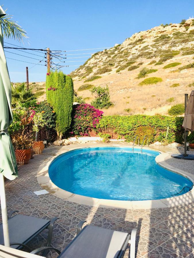 Villa Alicia With Priv Pool, Beautiful Garden And Shady Veranda- 5 Min To The Beach Péja Eksteriør bilde